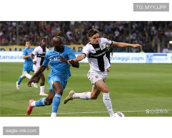 璀璨球场：本赛季联赛最佳球员崭露头角，引发广泛关注