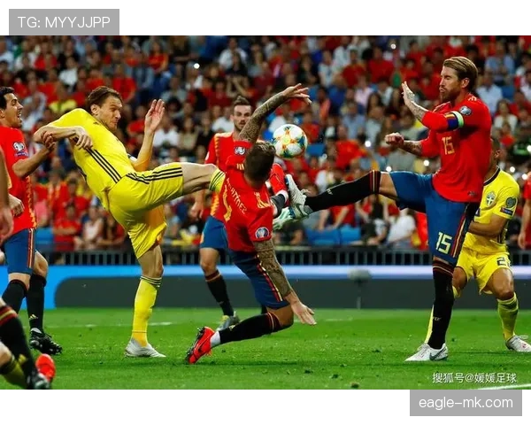 足球赛事转播新策略引热议，技术创新全面提升观赛体验